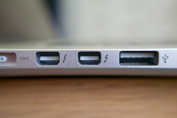 Thunderbolt Ports 1